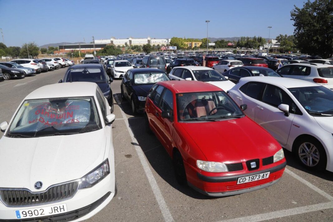 el-parking-de-usuarios-del-hospital-reina-sofia-contara-con-sombras-a-partir-del-proximo-ano